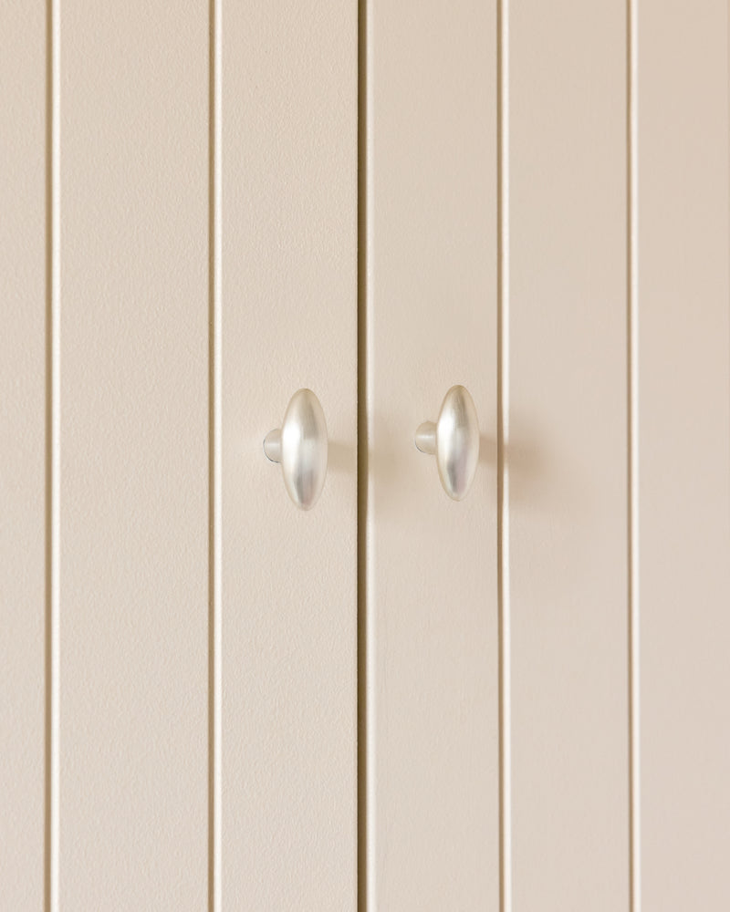 Brushed Nickel Oval Knob